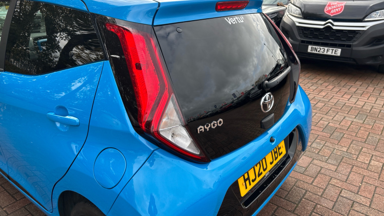 Toyota Aygo 1.0 VVT-i X-Trend 5dr x-shift Petrol Hatchback